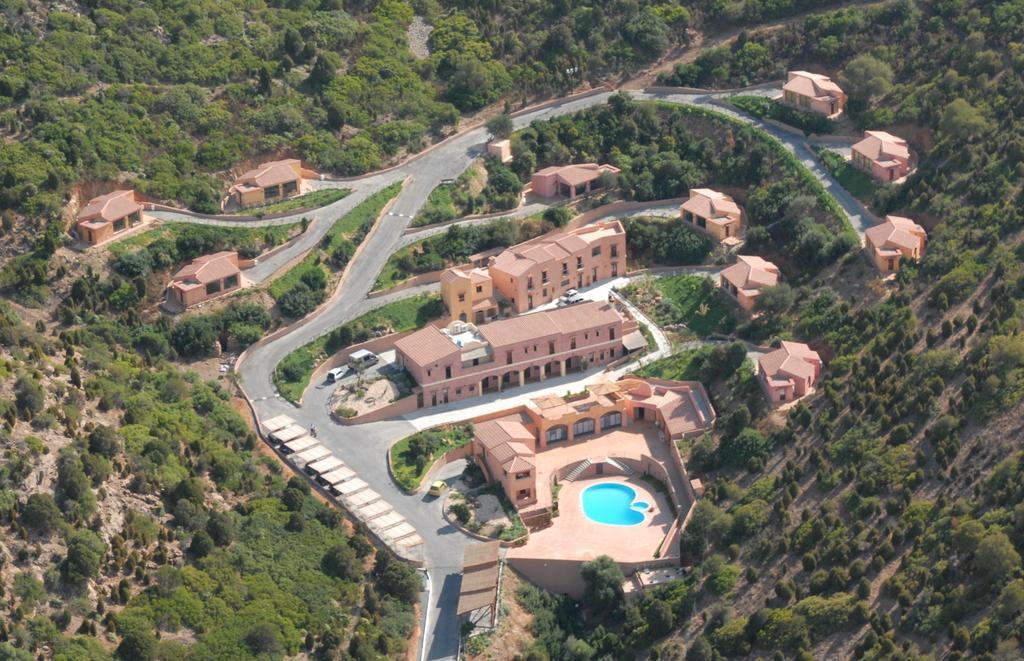 Sosventos Village Hotel Teulada Buitenkant foto