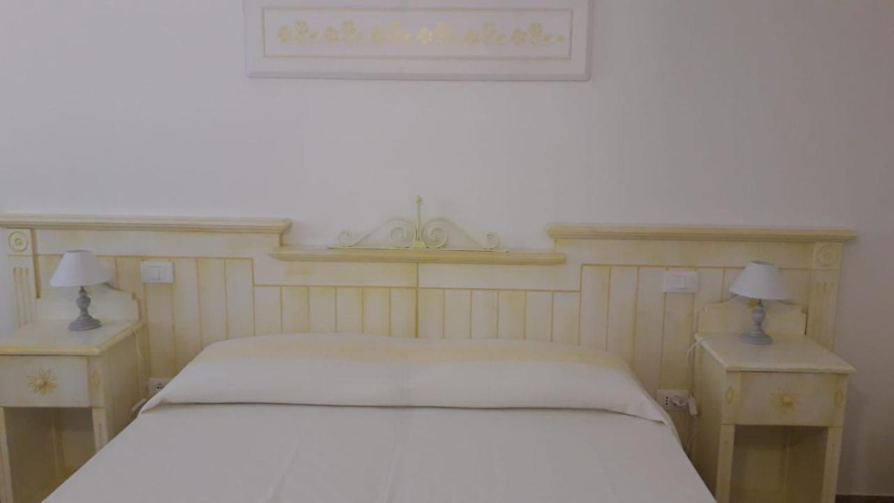 Sosventos Village Hotel Teulada Buitenkant foto