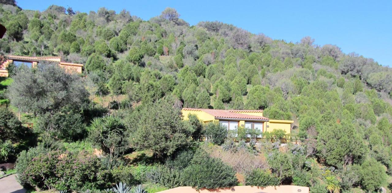 Sosventos Village Hotel Teulada Buitenkant foto