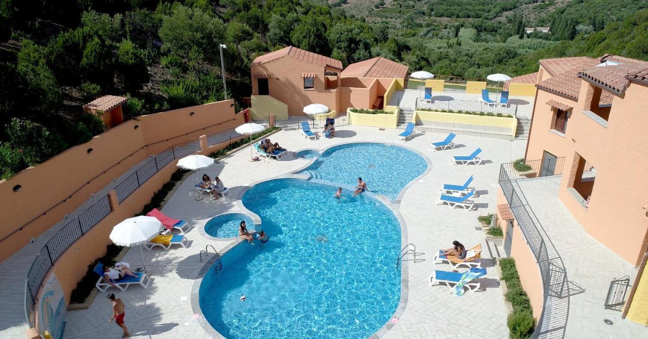 Sosventos Village Hotel Teulada Buitenkant foto