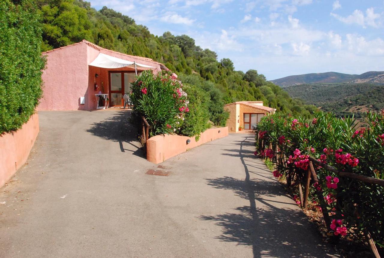 Sosventos Village Hotel Teulada Buitenkant foto